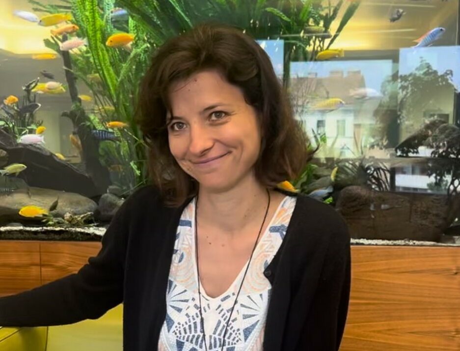 Cornelia Kramsall erklärt das Projekt Back On Track