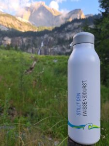 ipcenter Trinkflasche in der Natur
