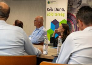 Zuhörende beim PATHS Vortrag