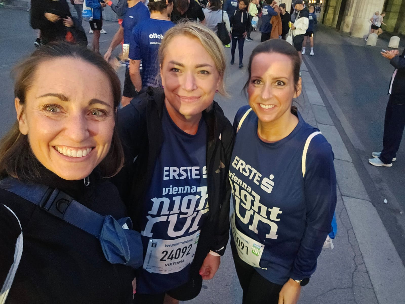 Kolleginnen vom Team #ipcenter beim Vienna Night Run 2026